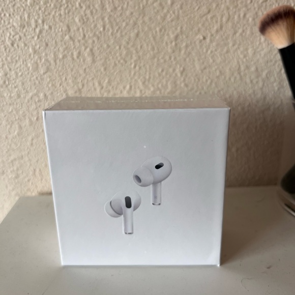 White Wireless Earbuds
